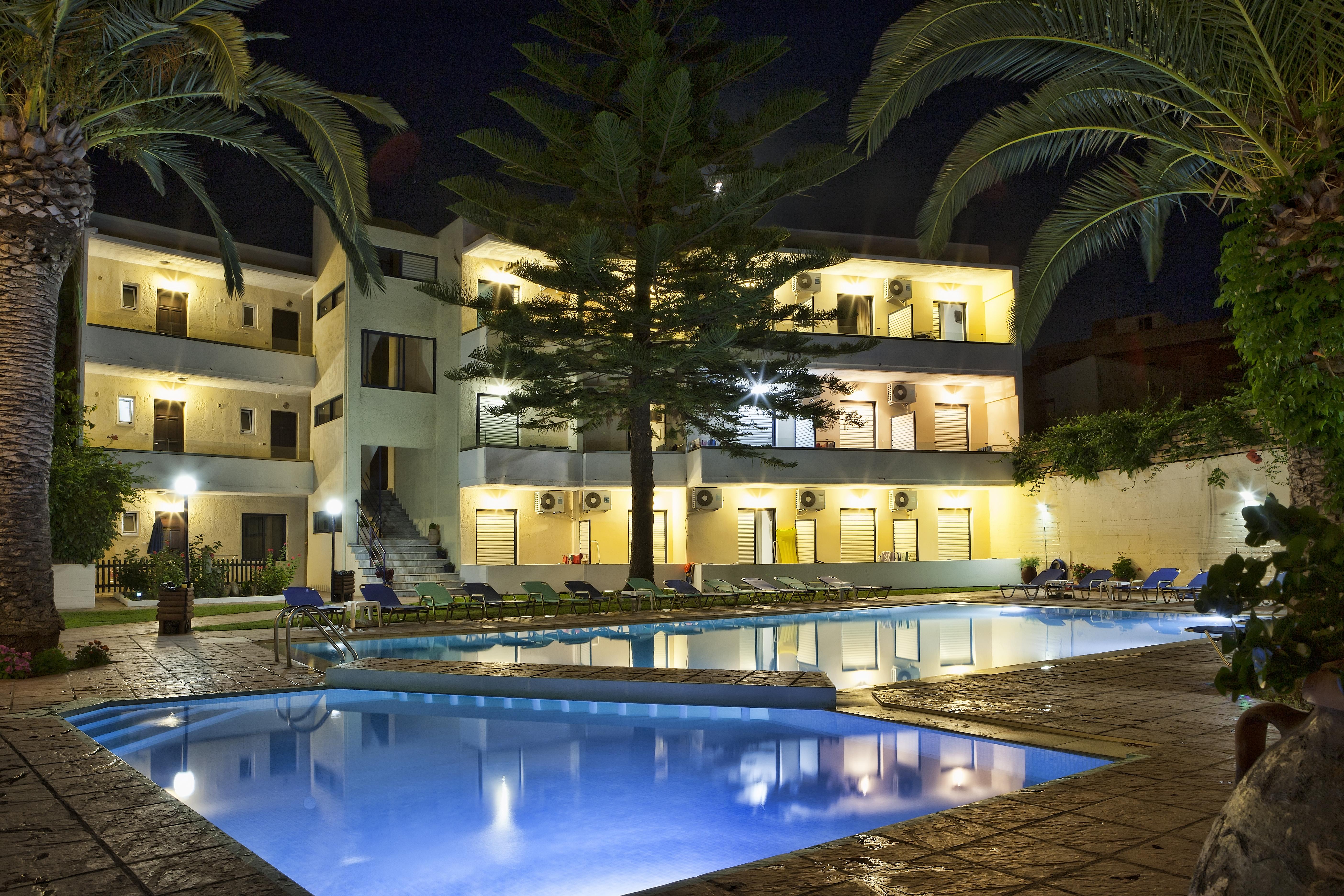 Aparthotel Cretan Sun Adelianos Kampos Exterior foto