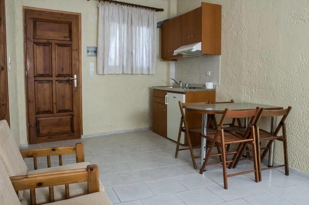 Aparthotel Cretan Sun Adelianos Kampos Exterior foto