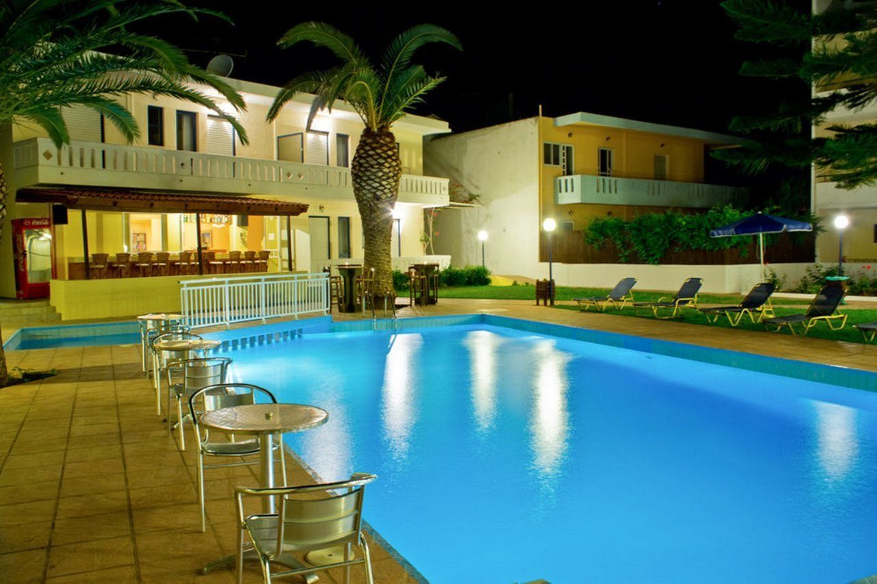 Aparthotel Cretan Sun Adelianos Kampos Exterior foto